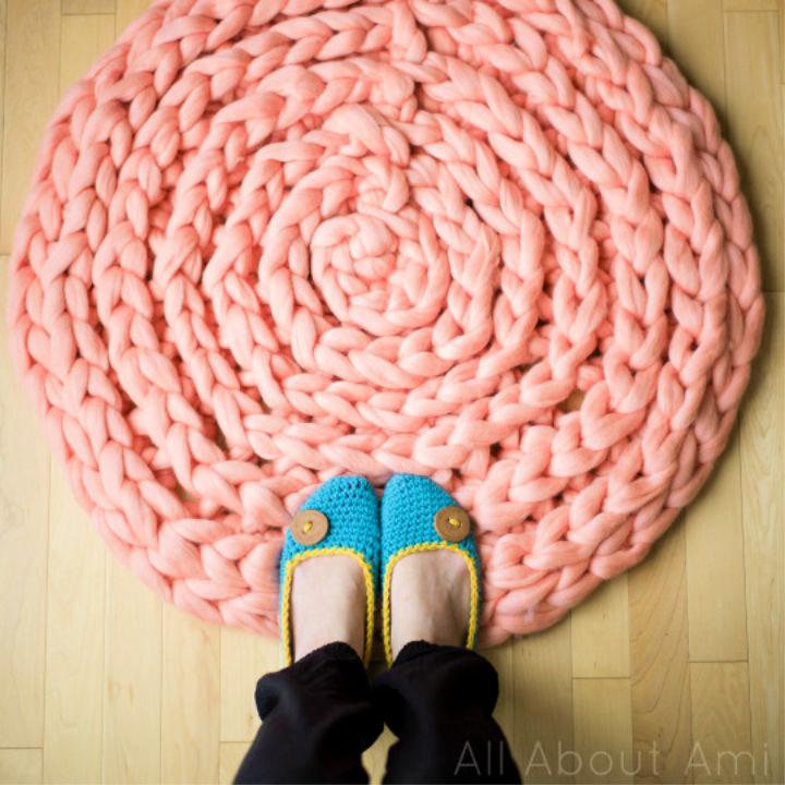 How To Crochet a Rug Out Of Yarn - Crochet Me