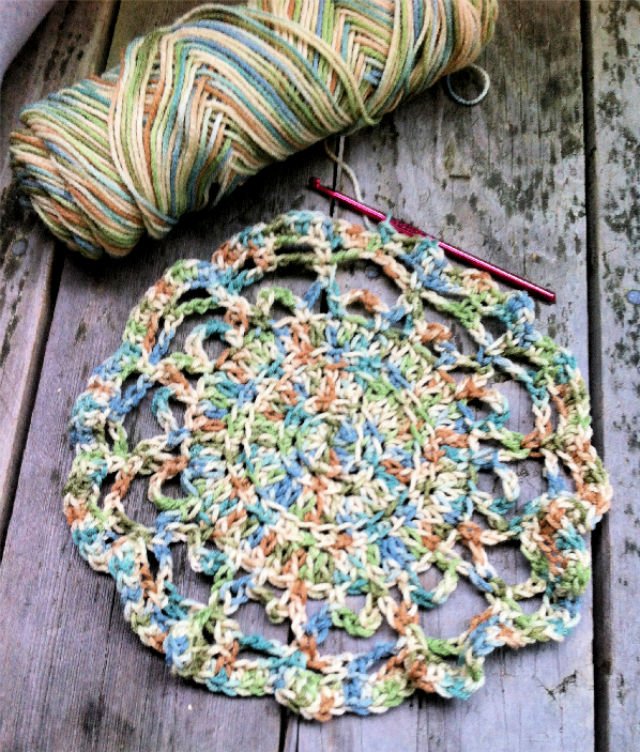 25 Free Crochet Tablecloth Patterns - Crochet Me